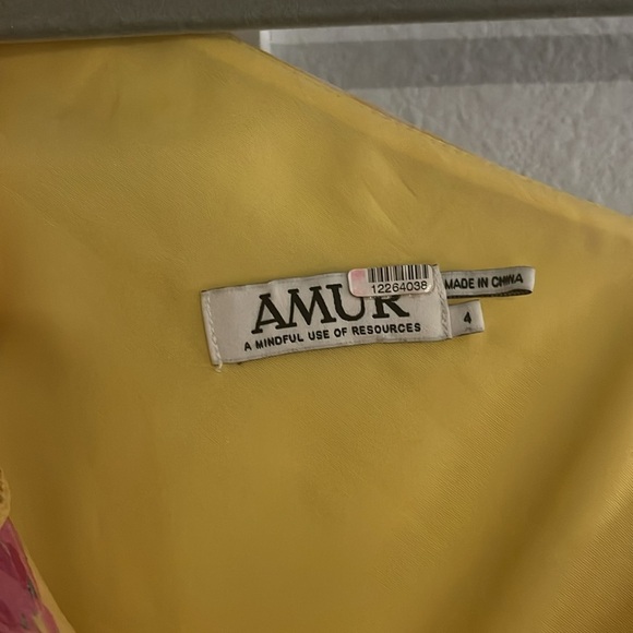 AMUR VI GOWN GOLDEN YELLOW - Picture 11 of 11